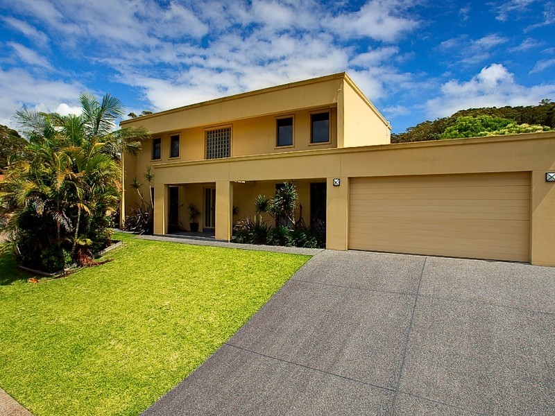 9 Dwyer Chase, Eleebana NSW 2282