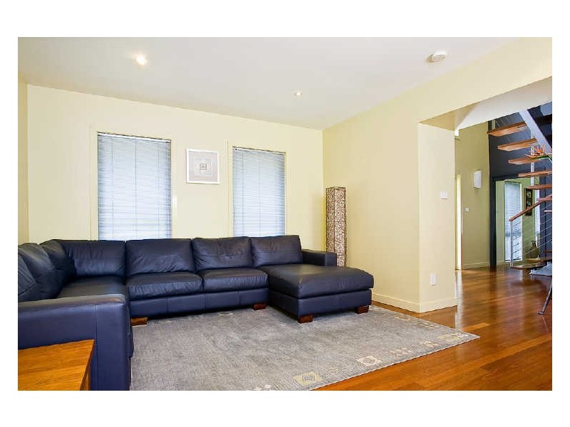 9 Dwyer Chase, Eleebana NSW 2282