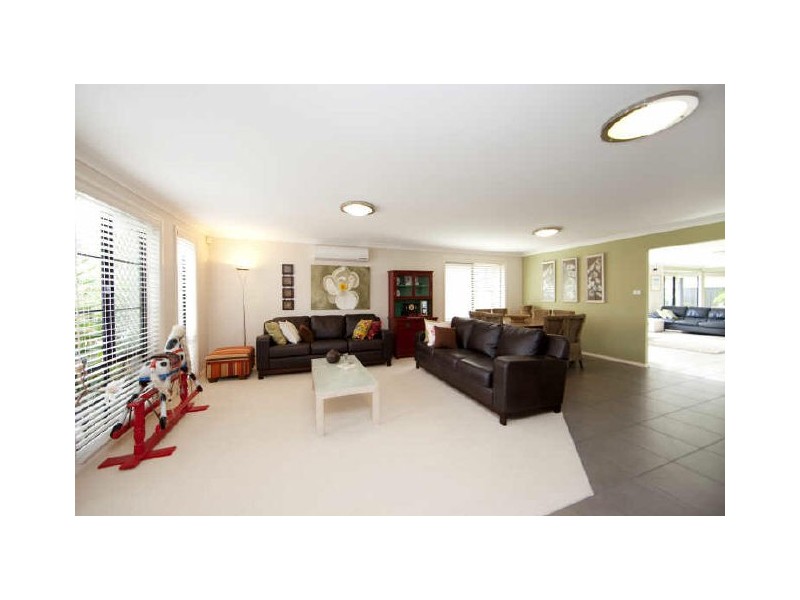 87 Crown Street, Belmont NSW 2280