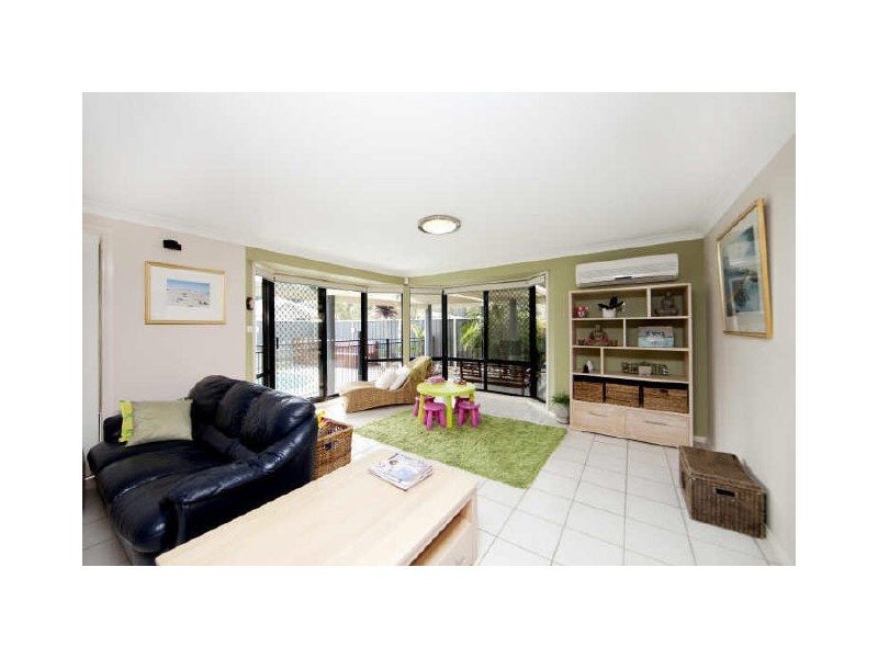 87 Crown Street, Belmont NSW 2280