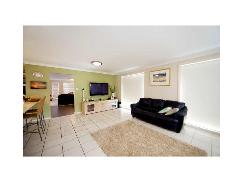 87 Crown Street, Belmont NSW 2280