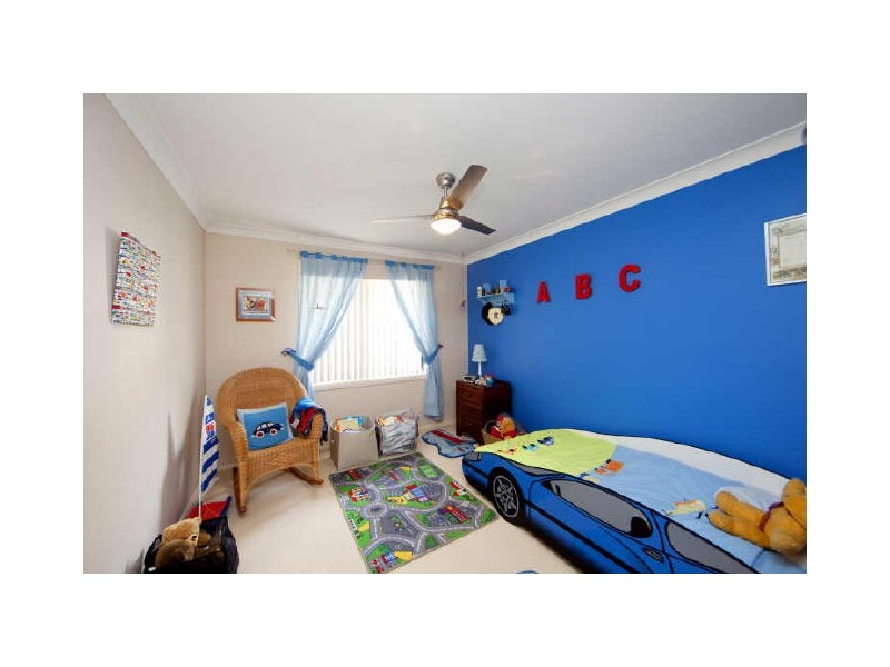 87 Crown Street, Belmont NSW 2280