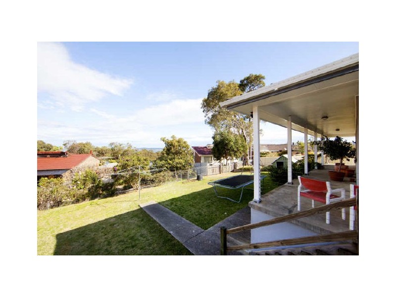 29 Spinnaker Ridge Way, Belmont NSW 2280