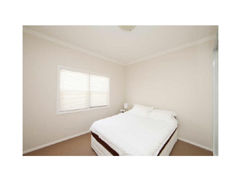 12 Henry Street, Belmont NSW 2280