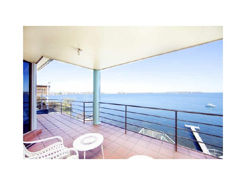 114 Ross Street, Belmont NSW 2280