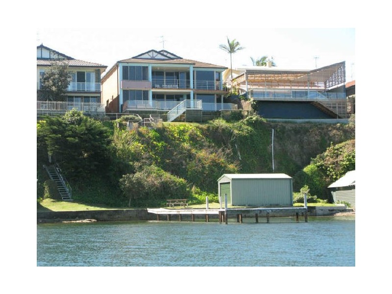 114 Ross Street, Belmont NSW 2280