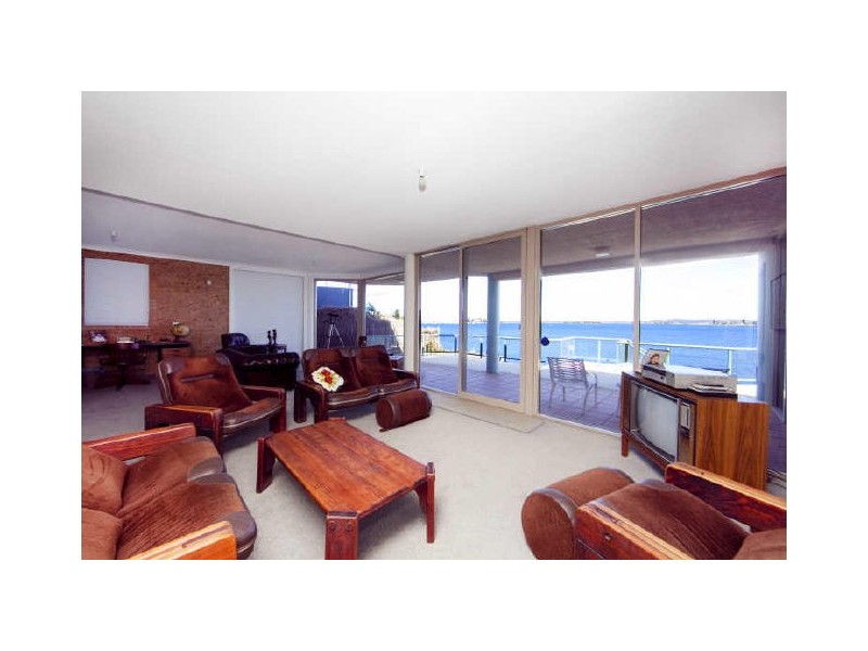 114 Ross Street, Belmont NSW 2280