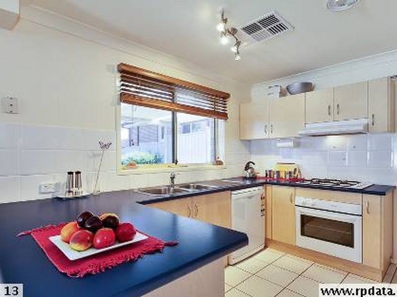 7 Libertas Road, Cameron Park NSW 2285