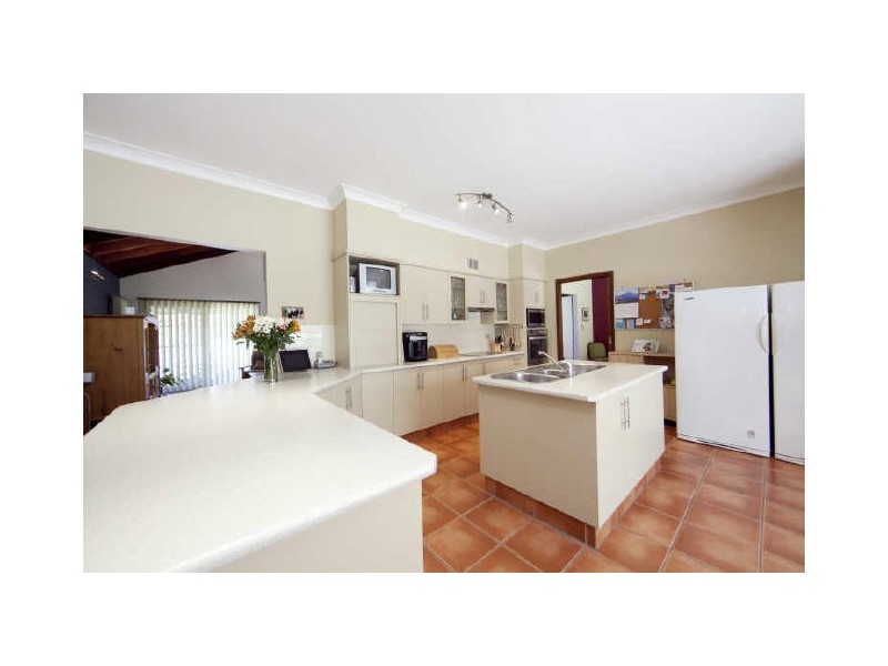 10 Neptune Place, Croudace Bay NSW 2280