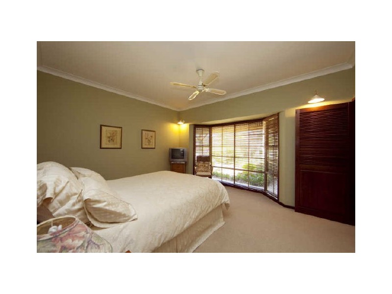 10 Neptune Place, Croudace Bay NSW 2280