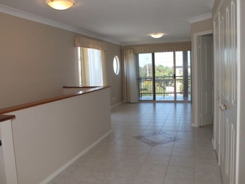 4a Monash Street, Belmont NSW 2280