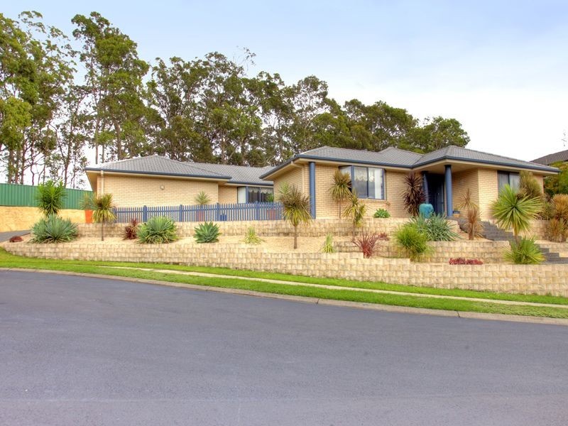 32 Seafarer Close, Belmont NSW 2280