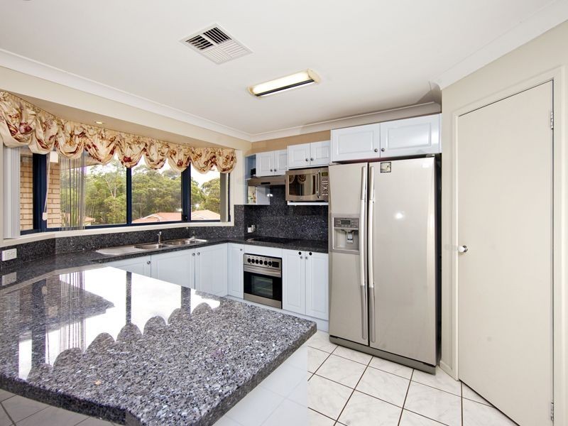 32 Seafarer Close, Belmont NSW 2280