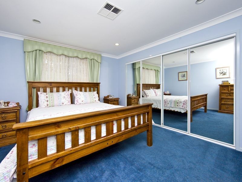 32 Seafarer Close, Belmont NSW 2280