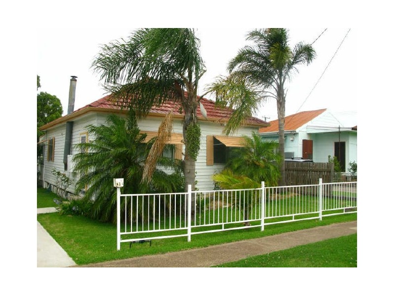 425 Pacific Highway, Belmont NSW 2280