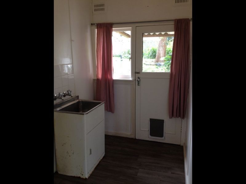 33 Carbeen Street, Gateshead NSW 2290