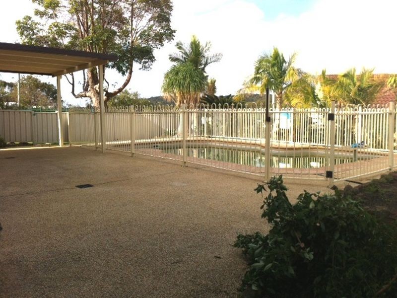 54 Andrew Rd, Valentine NSW 2280