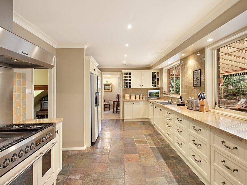 24 Wollundry Close, Eleebana NSW 2282