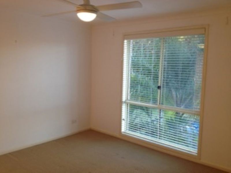 7 Genoa Close, Belmont NSW 2280