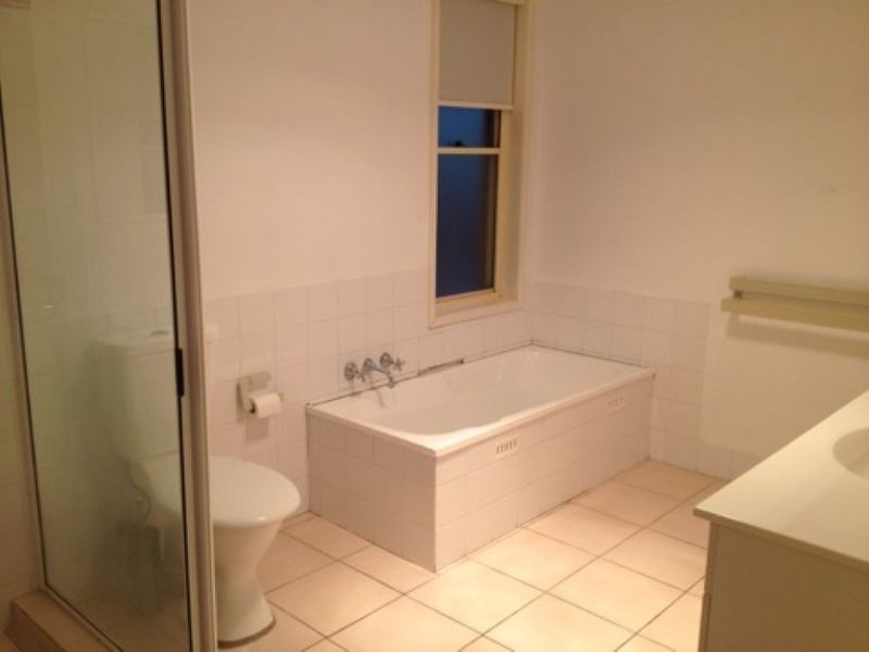 7 Genoa Close, Belmont NSW 2280