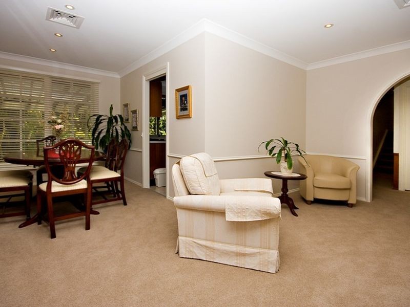 6 Clare Close, Eleebana NSW 2282