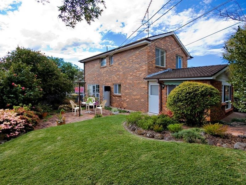 6 Clare Close, Eleebana NSW 2282