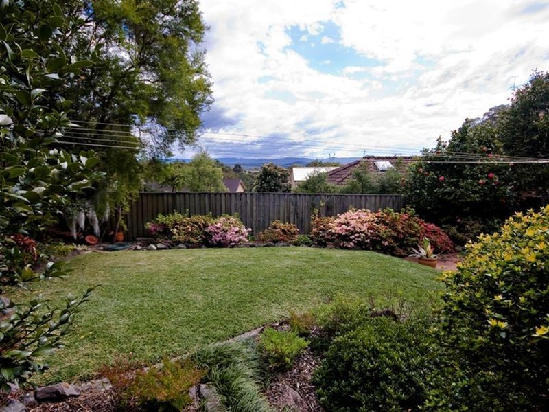 6 Clare Close, Eleebana NSW 2282