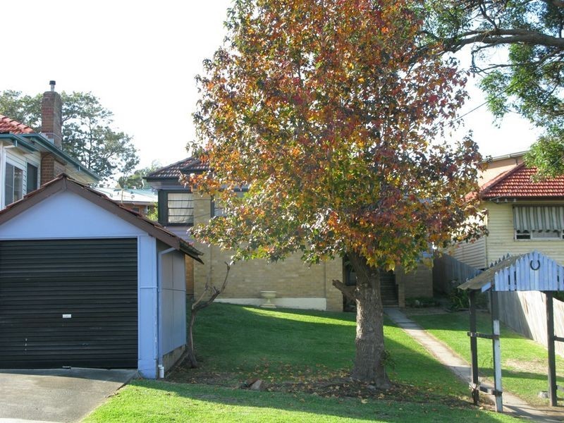 38 Vista Parade, Belmont NSW 2280