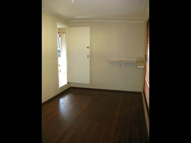 38 Vista Parade, Belmont NSW 2280