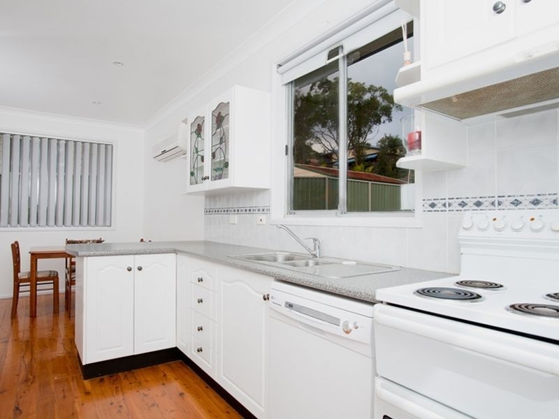 288 Warners Bay Road, Mount Hutton NSW 2290