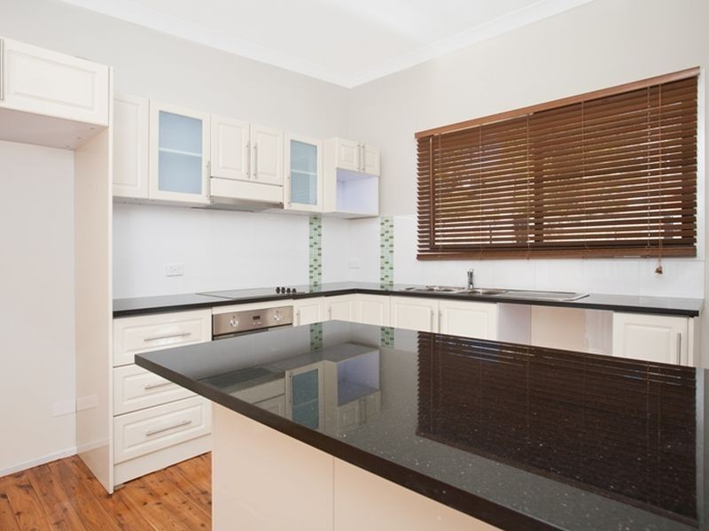 3 Albert Street, Valentine NSW 2280