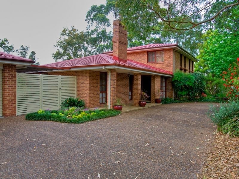 15 Cherry Road, Eleebana NSW 2282