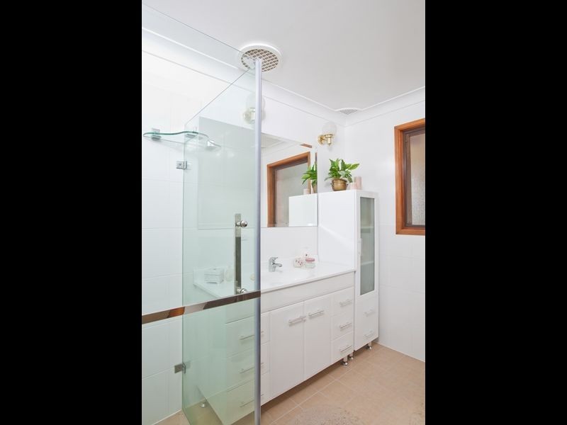 15 Cherry Road, Eleebana NSW 2282