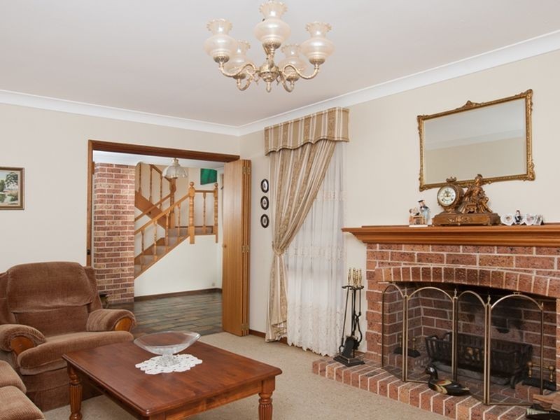 15 Cherry Road, Eleebana NSW 2282