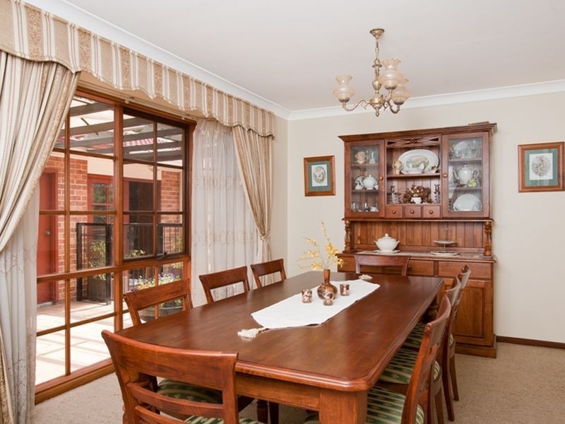 15 Cherry Road, Eleebana NSW 2282
