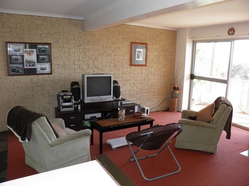 15 Marlin Avenue, Floraville NSW 2280