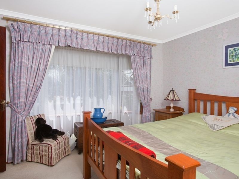 33 Albert Street, Valentine NSW 2280