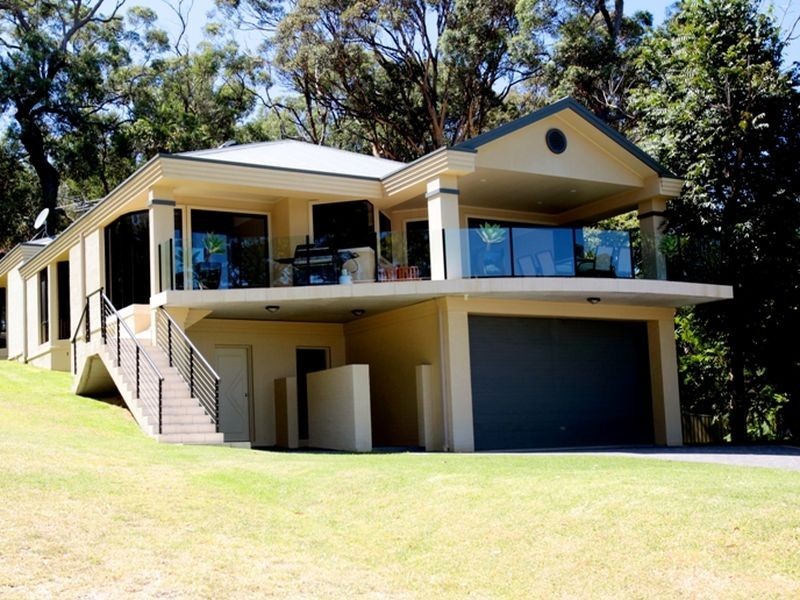5 Government Road, Nords Wharf NSW 2281