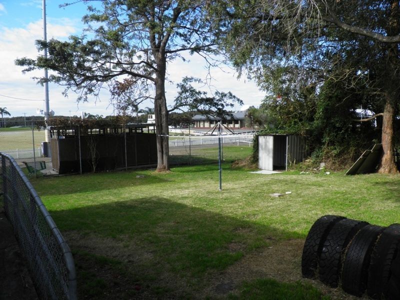 2 Kyneton Street, Belmont NSW 2280