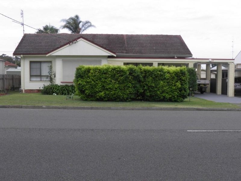 47 Floraville Road, Belmont North NSW 2280