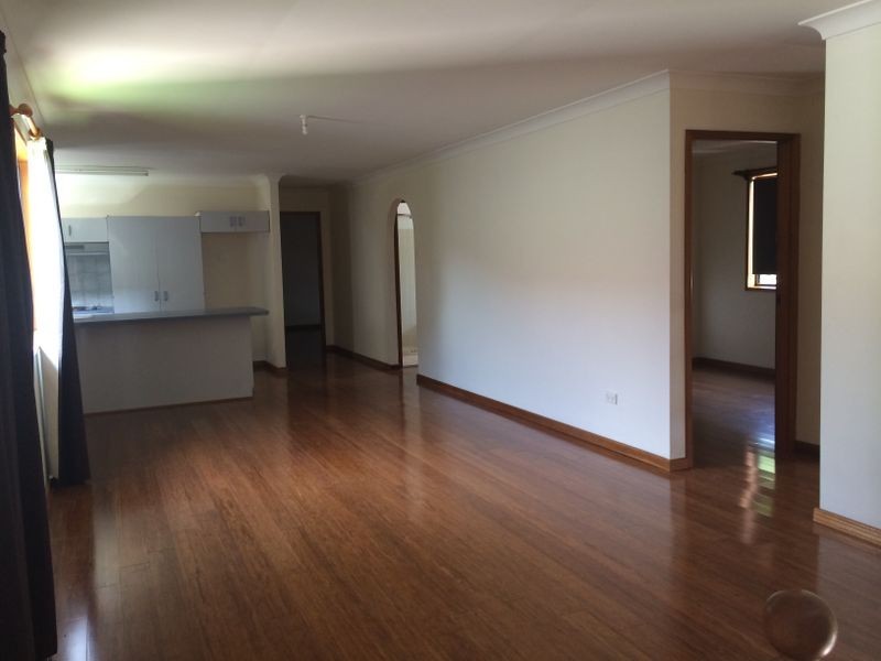 17 Crown Street, Belmont NSW 2280