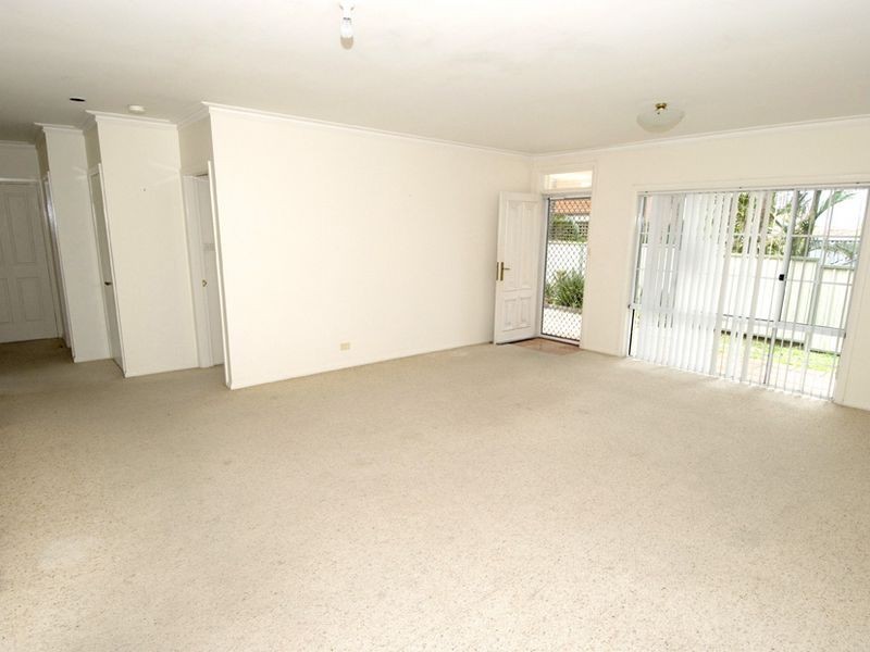 30a Seaspray Close, Caves Beach NSW 2281