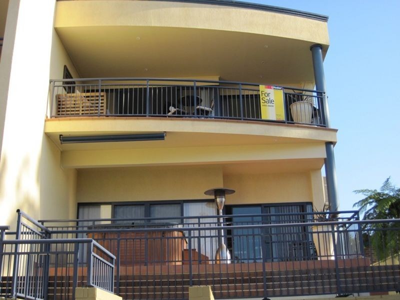 1/52a Allambee Place, Valentine NSW 2280