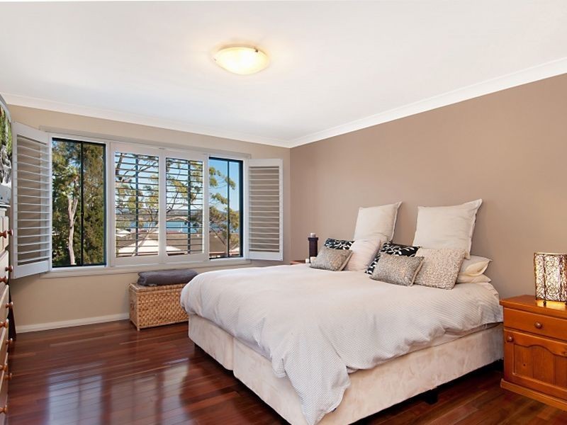 1/52a Allambee Place, Valentine NSW 2280