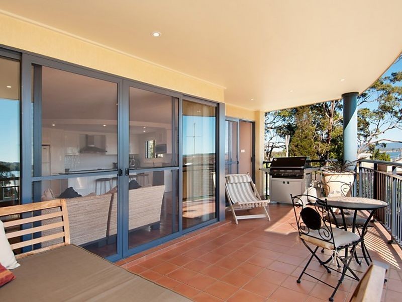 1/52a Allambee Place, Valentine NSW 2280