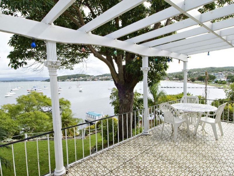 23 Walter Street, Belmont NSW 2280