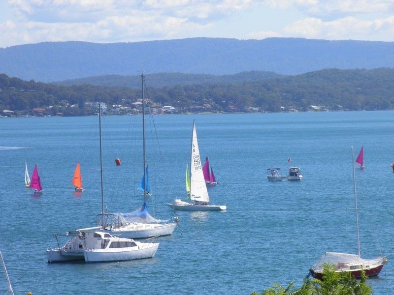 23 Walter Street, Belmont NSW 2280