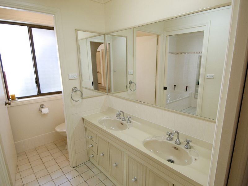 5 Elmwood Close, Belmont North NSW 2280