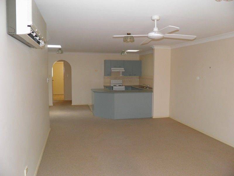 2/14 Hall Street, Belmont NSW 2280