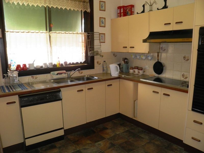 12 Hall Street, Belmont NSW 2280